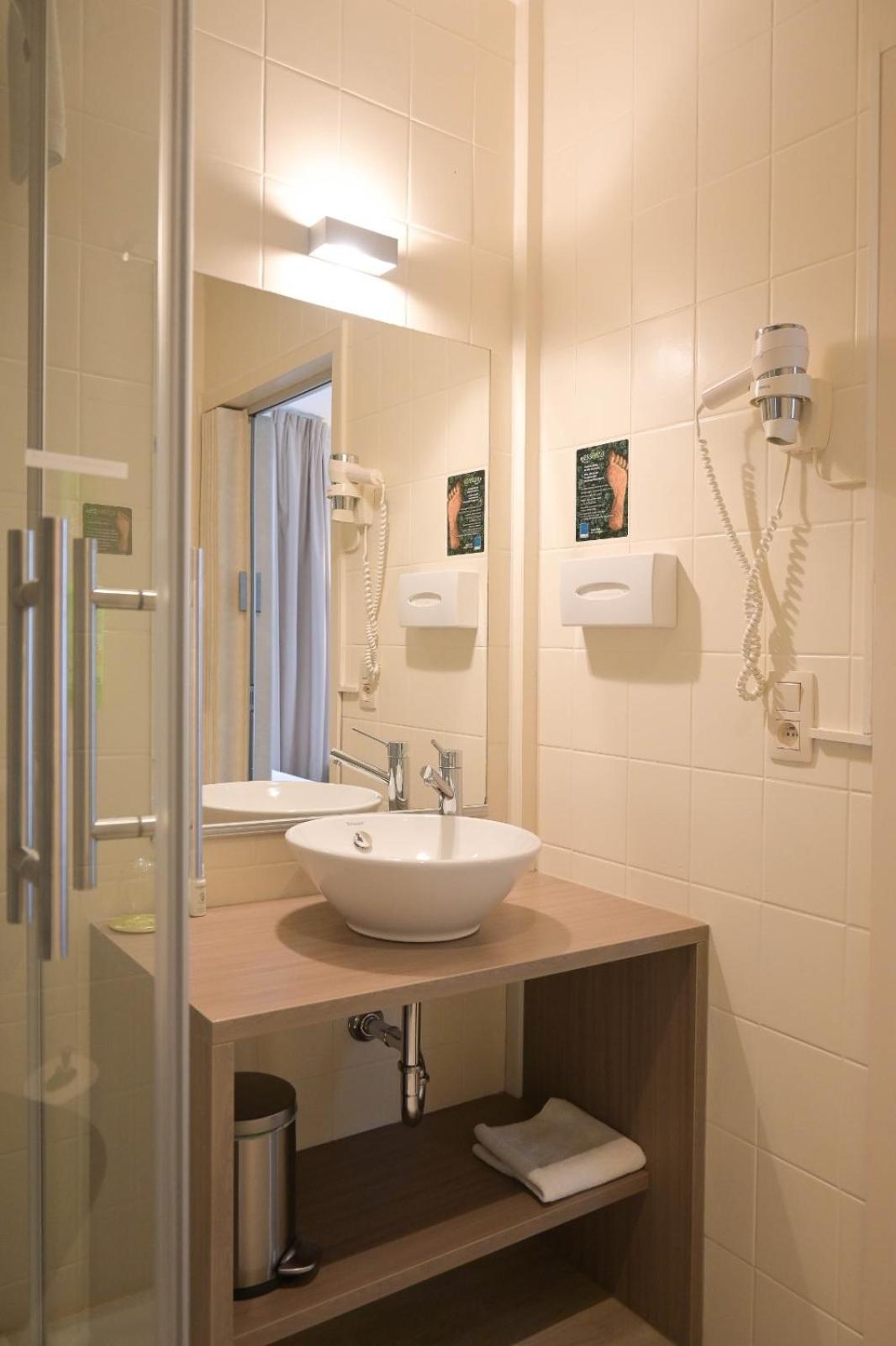 Hotel Essenza Puurs Ngoại thất bức ảnh