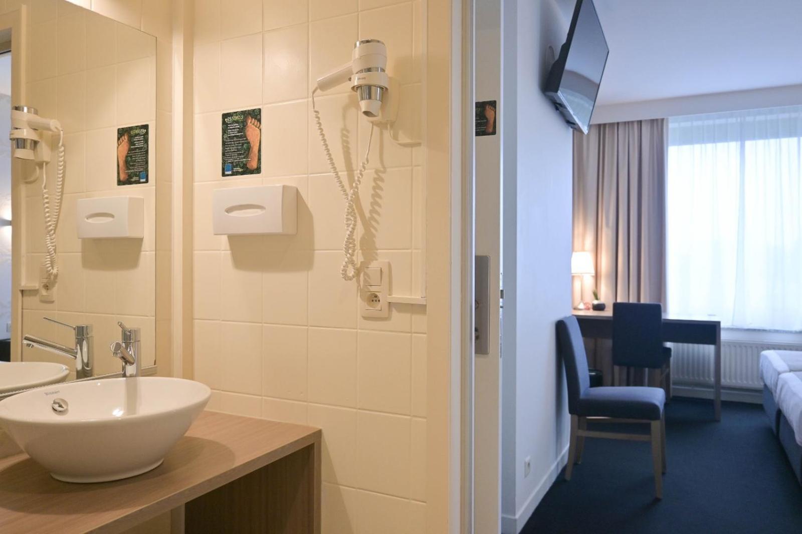 Hotel Essenza Puurs Ngoại thất bức ảnh