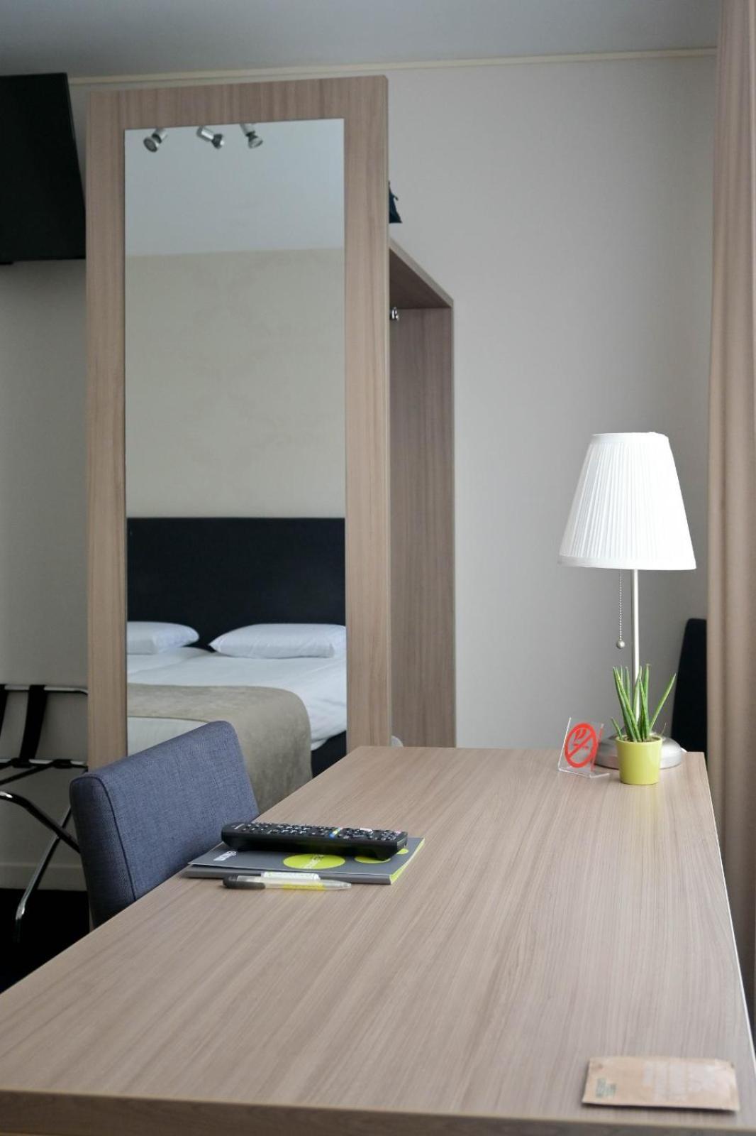 Hotel Essenza Puurs Ngoại thất bức ảnh